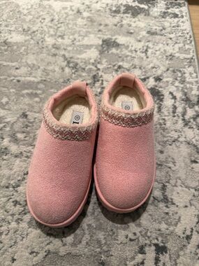 Link Kids Pink Plush Slip-On Slippers